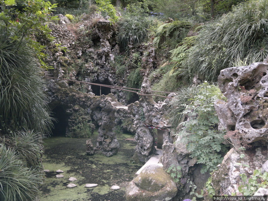 Казаки-разбойники в Quinta da Regaleira Синтра, Португалия