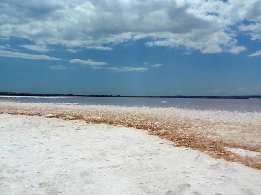 Соленое озеро: от рассвета до заката Торревьеха, Испания
