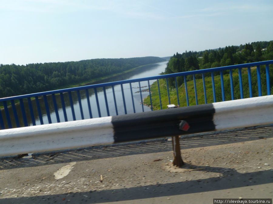 А это Уфтюга, довольно большая река уже ближе к Нюксенице Вологодская область, Россия
