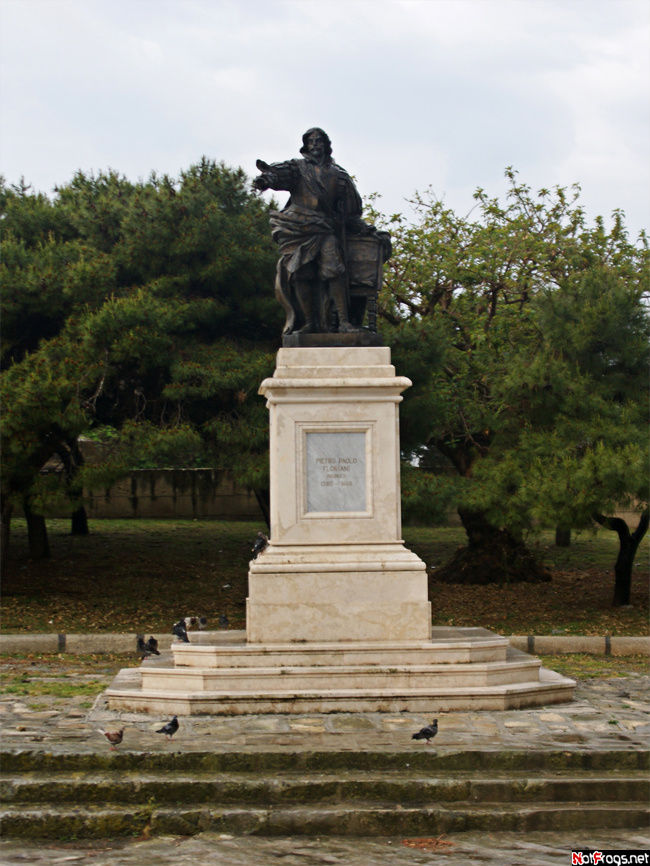Памятник Паоло Флориани Валлетта, Мальта