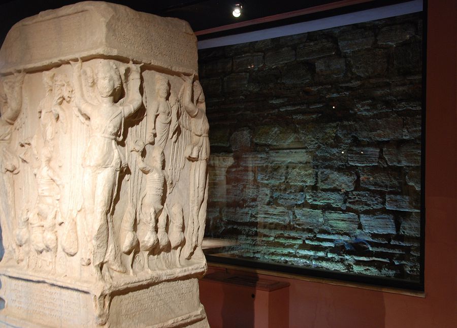 Бесценные экспонаты археологического музея Стамбула Стамбул, Турция