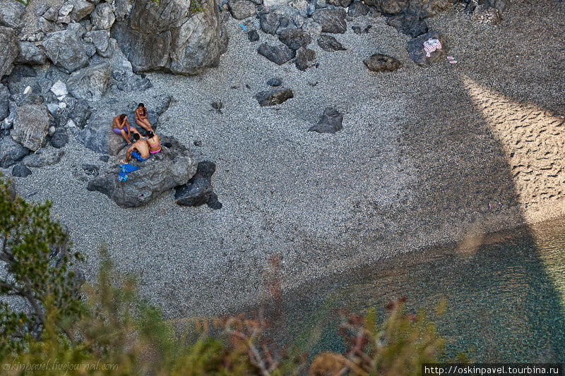 Море, море — мир бездонный. Пенный шелест волн прибрежных... Калабрия, Италия