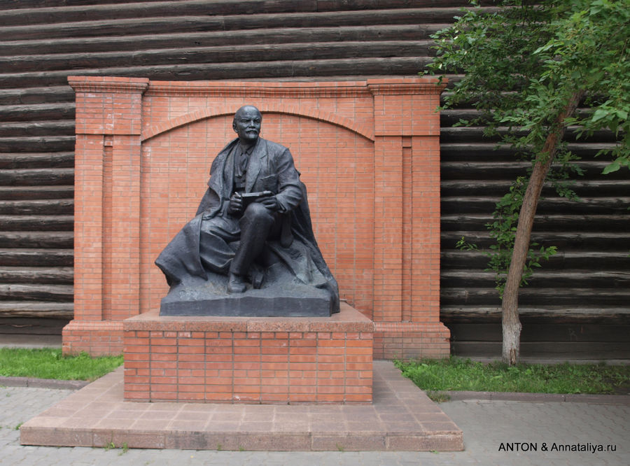 Памятник Ленину. Красноярск, Россия