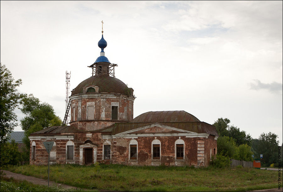 Красное. Церковь иконы Божией Матери Знамение 
Год постройки: 1810 Владимирская область, Россия