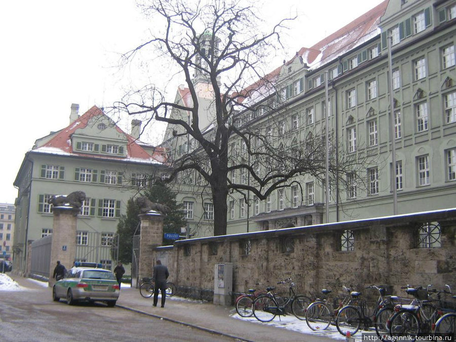 Управление полиции в бывшем монастыре августинцев Мюнхен, Германия