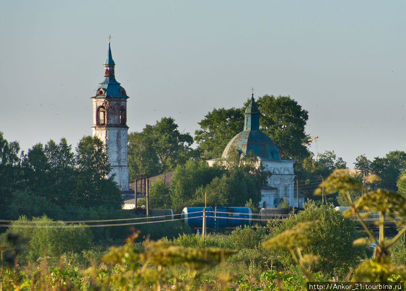 Ход через сказочную страну Вяз, Россия