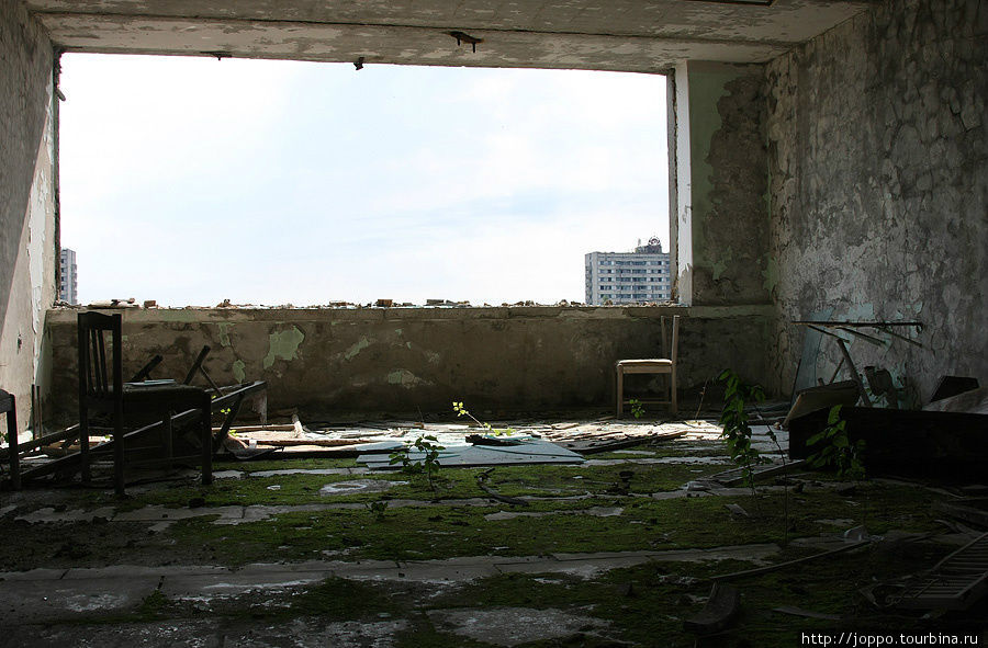 Один день в Зоне отчуждения Припять, Украина