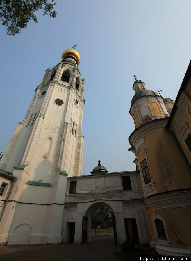 Колокольня Софийского собора Вологда, Россия