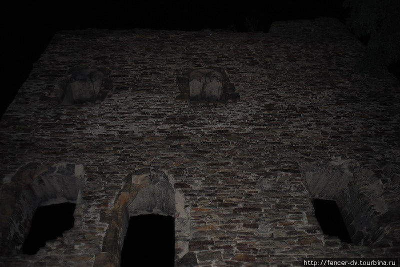 Остатки замковой стены Ржичани, Чехия