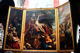 триптих Рубенса Водружение креста в соборе Богоматери; даже плохая фотография передает  выход за пределы плоскости и объемность картины