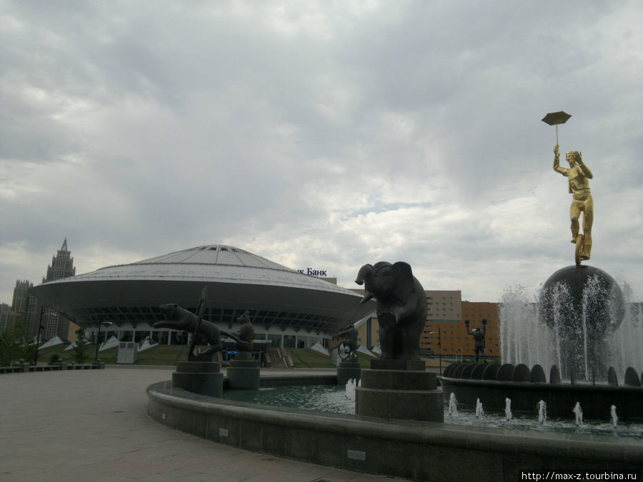 Небоскребы среди степей... Астана, Казахстан