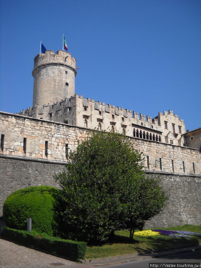 Замок Буонконсильо / Castello del Buonconsiglio
