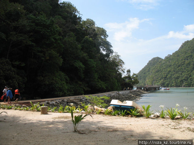 Озеро на острове обезьян и где можно снимать рекламу баунти Лангкави остров, Малайзия