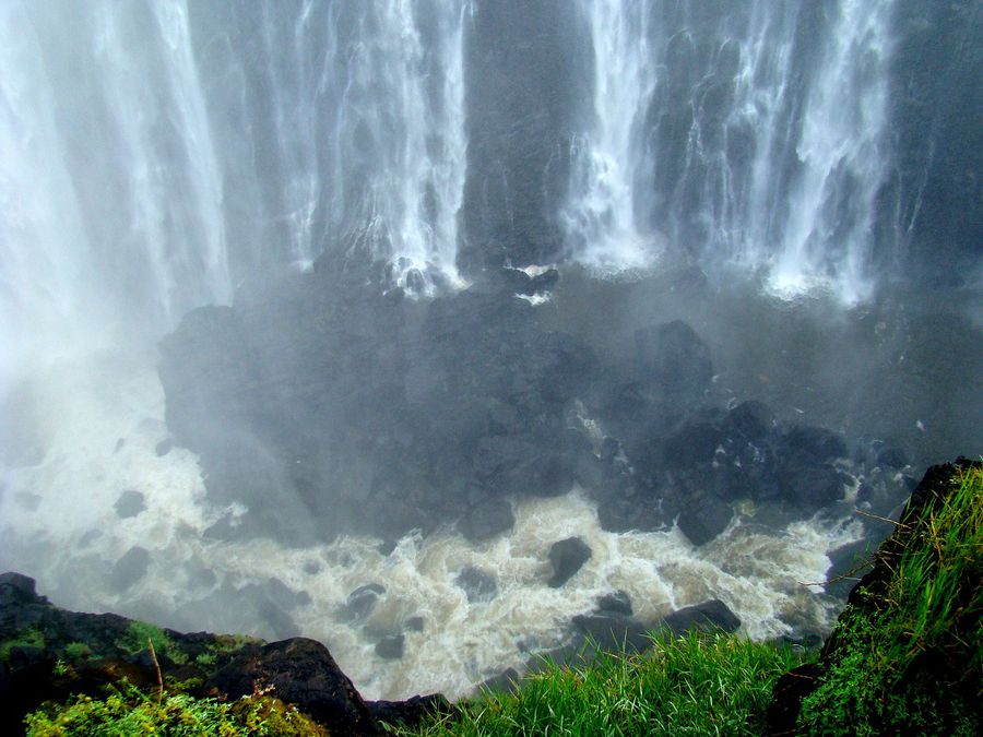 Дым, который гремит или чем заняться на водопаде Виктория Ливингстон, Замбия