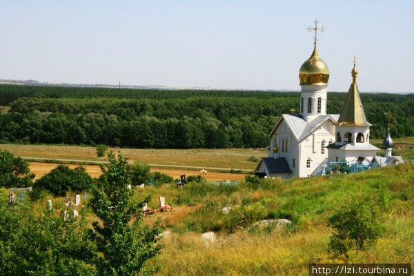 Свято-Троицкий Холковский мужской монастырь Чернянка, Россия