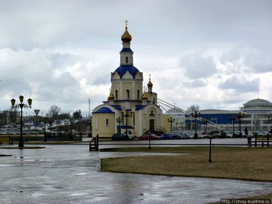 Часовня у здания БелГУ Белгород, Россия