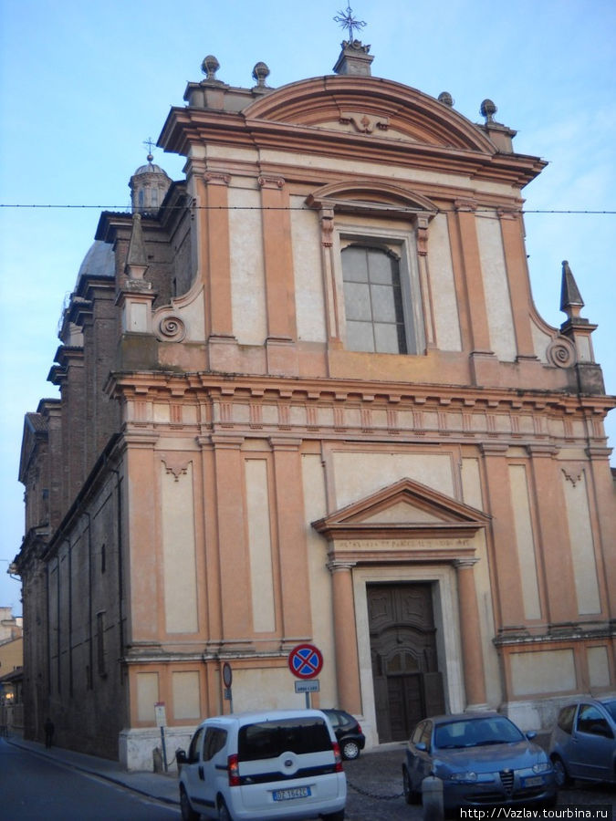 Церковь Сан-Барнаба / Chiesa di San Barnaba