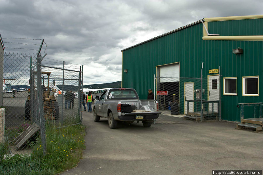 Авиаперелет Анкоридж-Ном в два приема Штат Аляска, CША