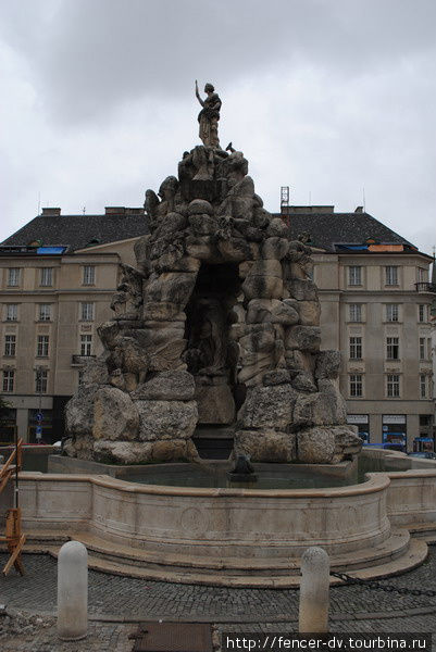 Главный фонтан города оказался на реконструкции Брно, Чехия