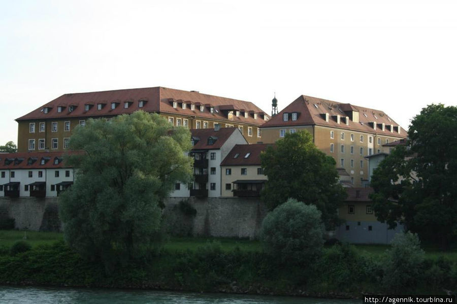 Дворец Епископа (позже здесь была тюрьма) Оберндорф-Зальцбург, Австрия