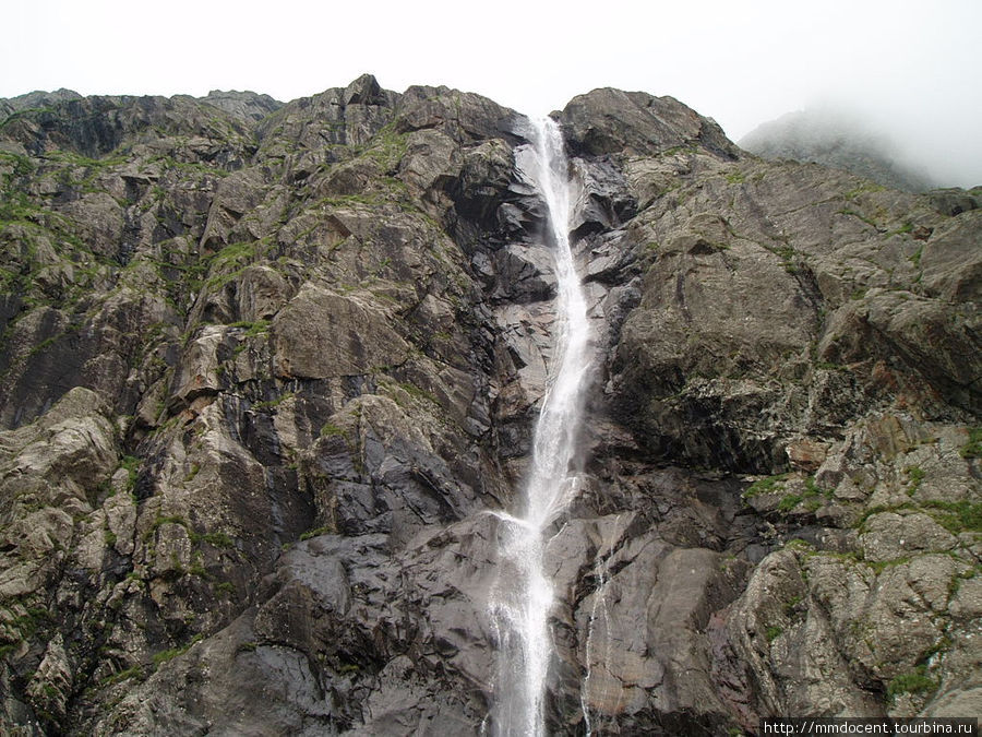 Зейгалан или Большой Зейгеланский водопад — первый по высоте водопад в Европе и второй в России. Высота водопада более 600 метров. Данные о высоте являются приблизительными, так как получены на основании изучения карт высот местности. Даргавс, Россия