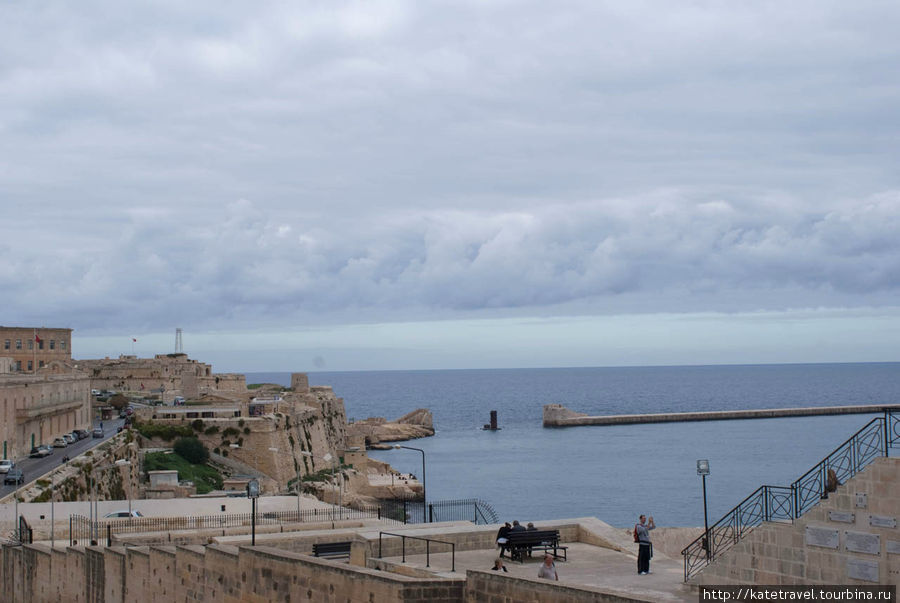 Сладкий ноябрь, или Мальтийский английский Мальта