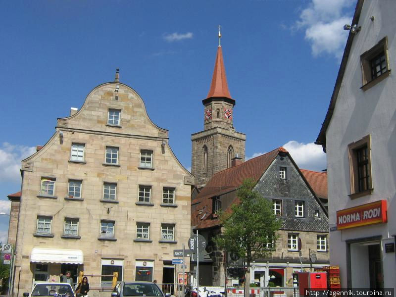 Голден гус — знаменитый дом XVII века Фюрт, Германия