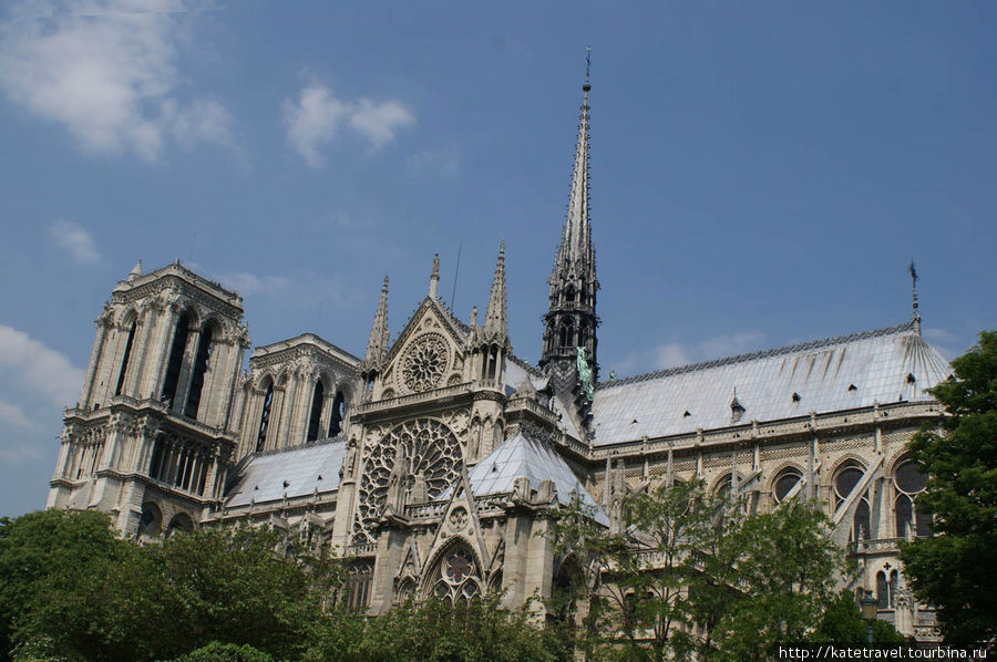 Собор Парижской Богоматери (вид  с Сены) Париж, Франция