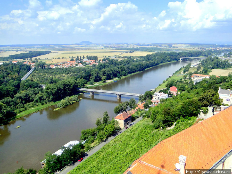 Мелник стоит на высоком холме над рекою Лабе Мельник, Чехия