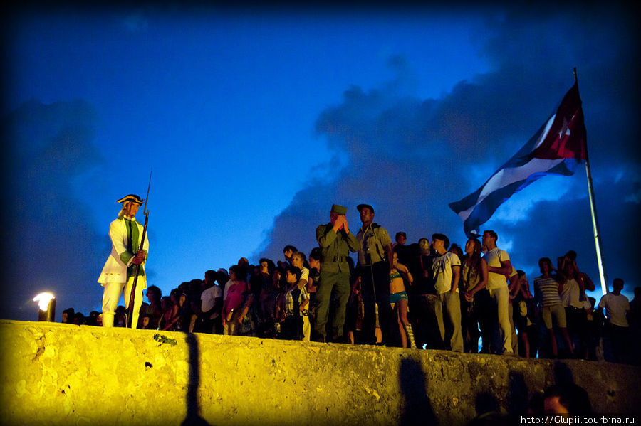 Церемония пушечного выстрела Гавана, Куба