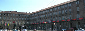 Самый большой театр Турина — Teatro Reggio.