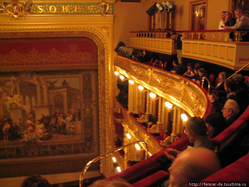 Narodni Divadlo - главный театр Чехии Прага, Чехия