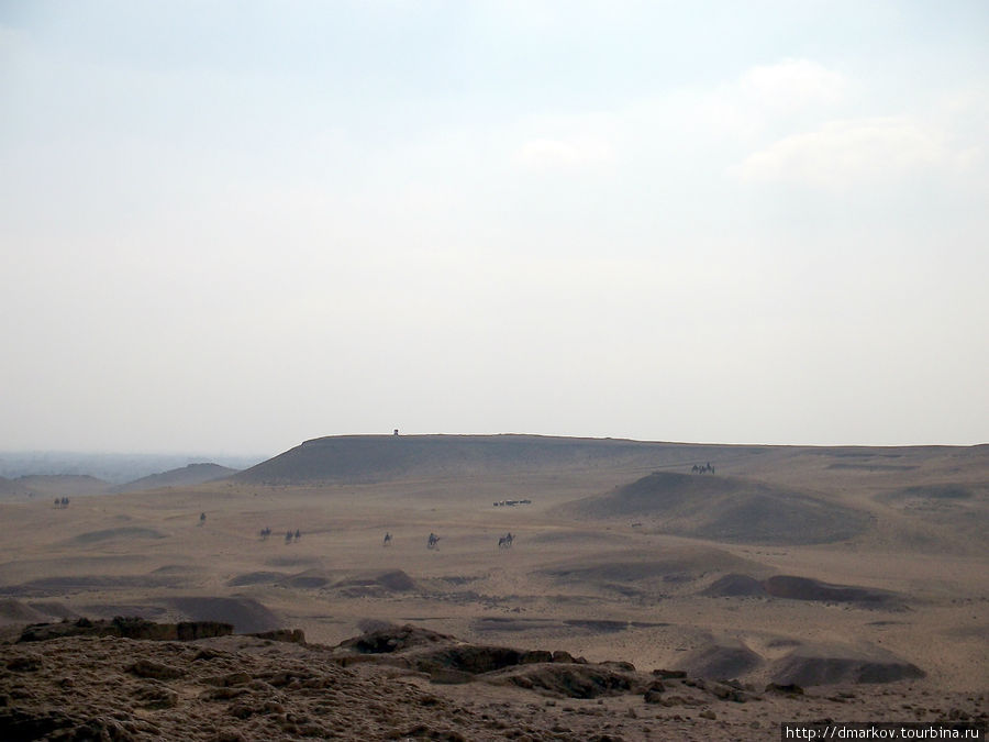 А вот и бескрайняя пустыня южнее пирамид. Каир, Египет