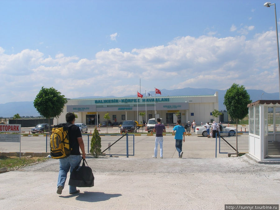 Есть аэропорт Балыкесир, Турция
