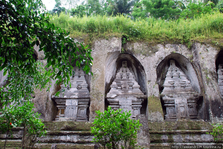 Гробницы Гунунг Кави Бали, Индонезия