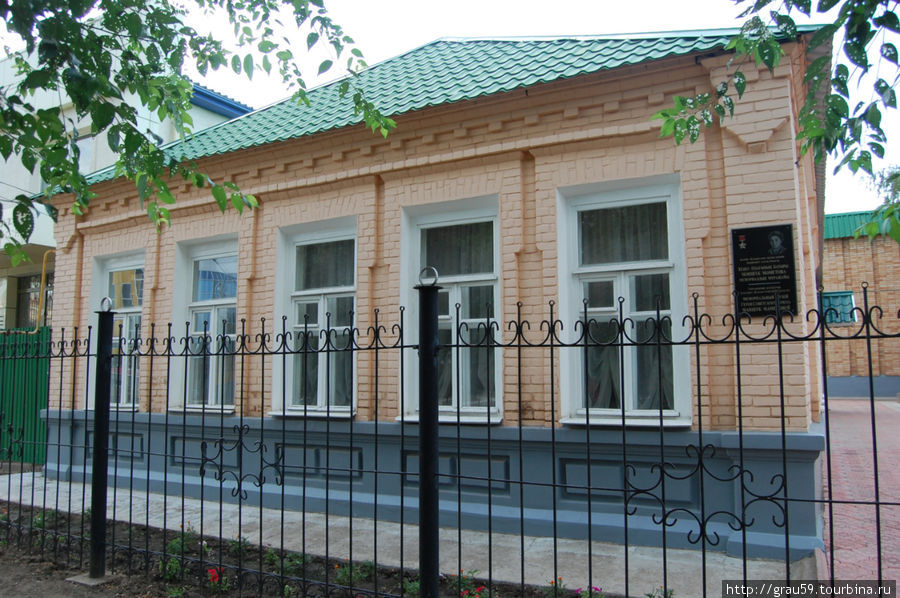 Дом–музей  Маншук Маметовой Уральск, Казахстан