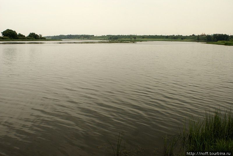 Вокруг водные просторы Безенчук, Россия