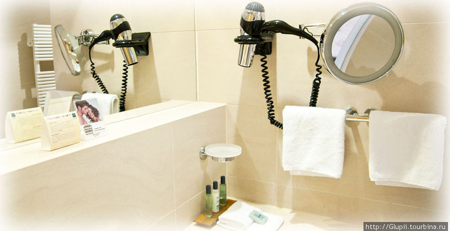 В ванной комнате есть все необходимое, помимо самой ванны еще имеется и душевая кабина. Ленгенфельд, Австрия