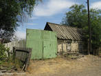 Деревня Трубино ещё меньше Суворова, тут около 1 постоянного жителя, но электричество есть