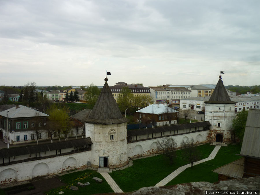 Вид с обзорной площадке на колокольне Юрьев-Польский, Россия