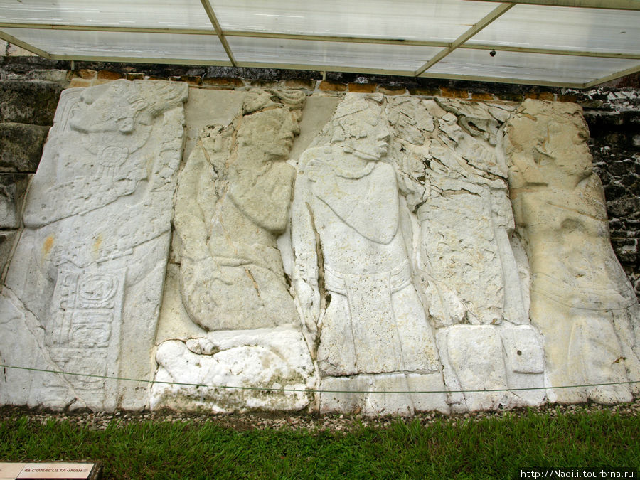 Королевский дворец майя с акведуком Паленке, Мексика