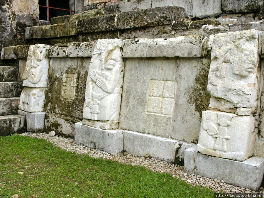 Королевский дворец майя с акведуком Паленке, Мексика