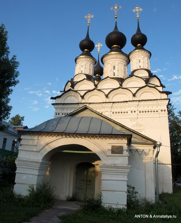 Лазаревская церковь 17 века. Суздаль, Россия