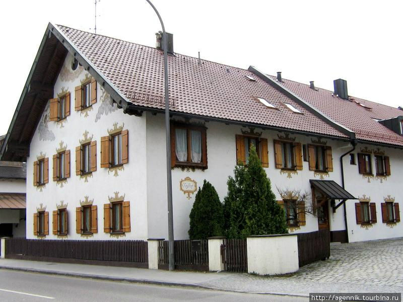 Роспись фасада дома Унтерхахинг, Германия