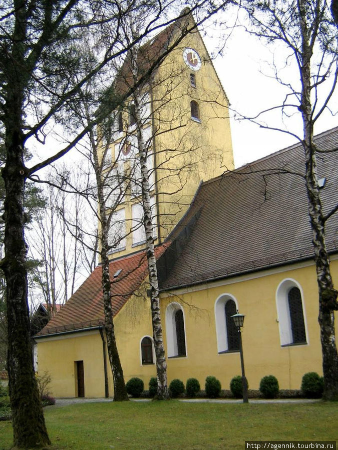 Церковь св. Корбиниана Унтерхахинг, Германия