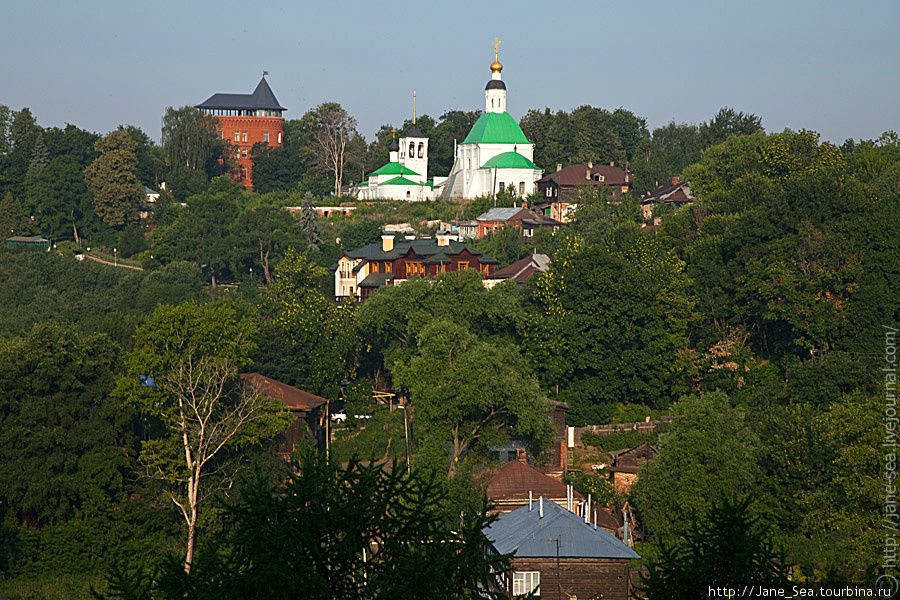 Водонапорная башня и Княгинин монастырь Владимир, Россия