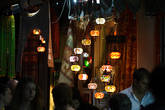 Такие же фонарики в огромном количестве продаются на Grand Bazaar`е в Стамбуле