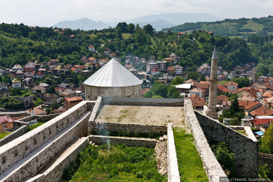Вид с самой высокой точки крепости Травник, Босния и Герцеговина