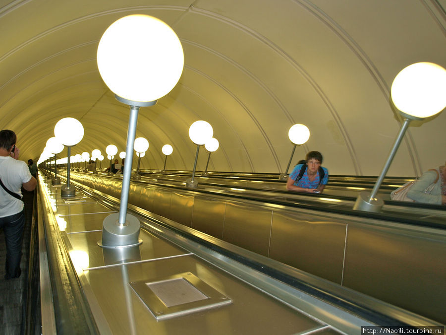 Парк Победы — самая глубокая станция Москва, Россия