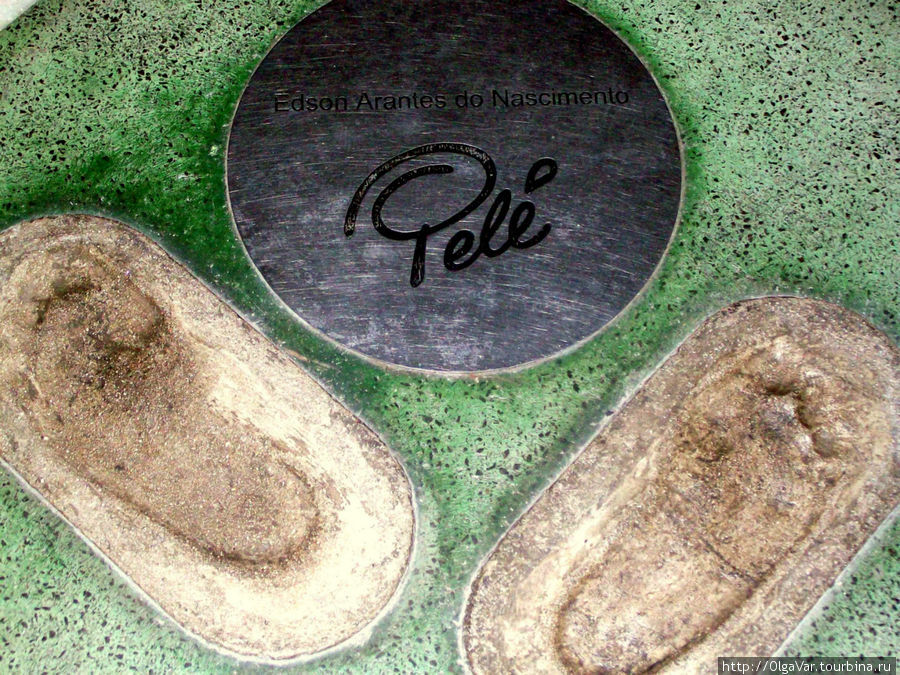 Отпечатки ступней ног знаменитого Пеле Рио-де-Жанейро, Бразилия
